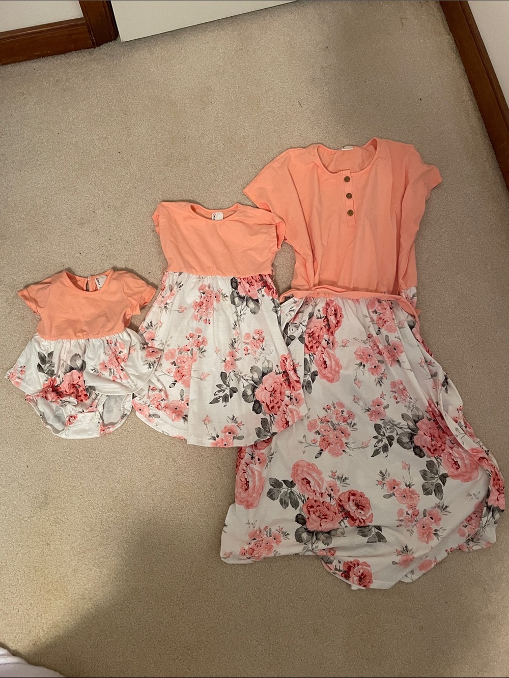 PatPat Peach & White Floral Family Dresses mommy and me (for 3!!!!) dress set